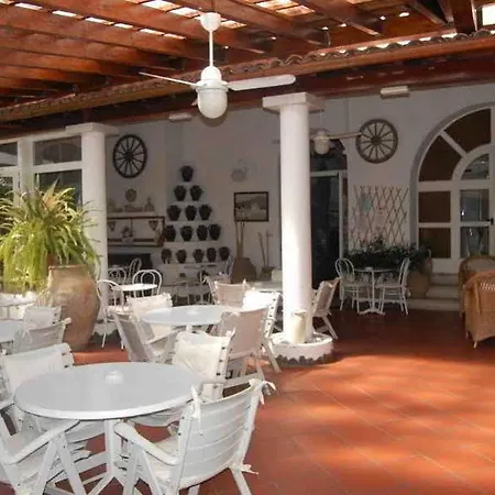 Hotel Augustus 3*